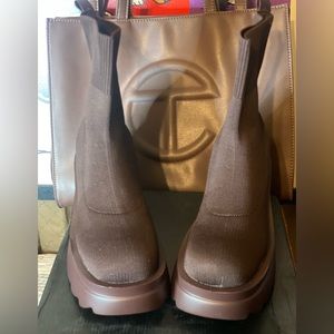Size 8 platform boots brown brand new